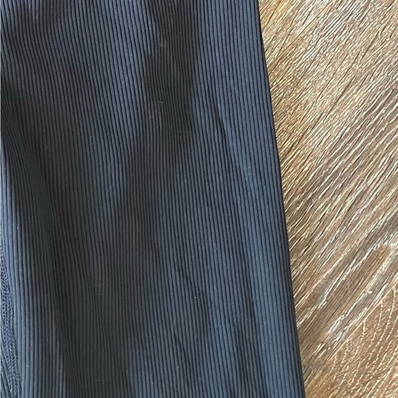 Offline by Arie Black Leggings - Picture 4 of 4